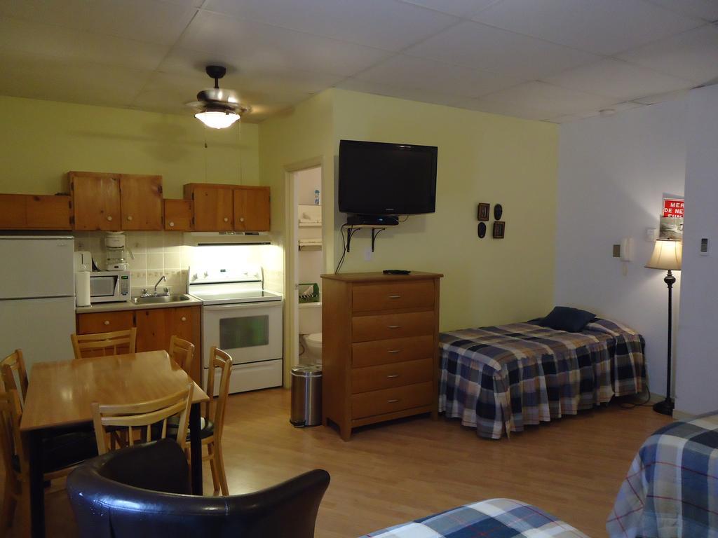 Auberge Familiale La Veranda Trois-Rivières Pokój zdjęcie